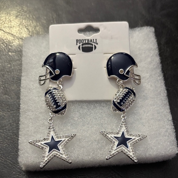 Accessories - Football Helmet and Star Dangle Earrings NWOT